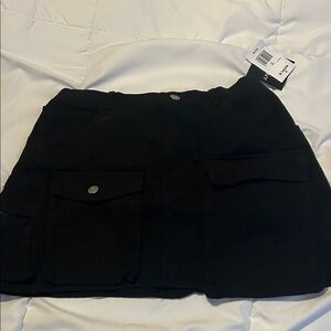 Harper Black Mini Skirt. New With Tags